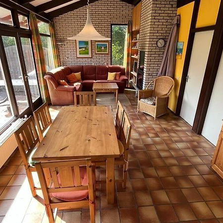 Knusse Bungalow Op Groen Park! Одорп Екстериор снимка