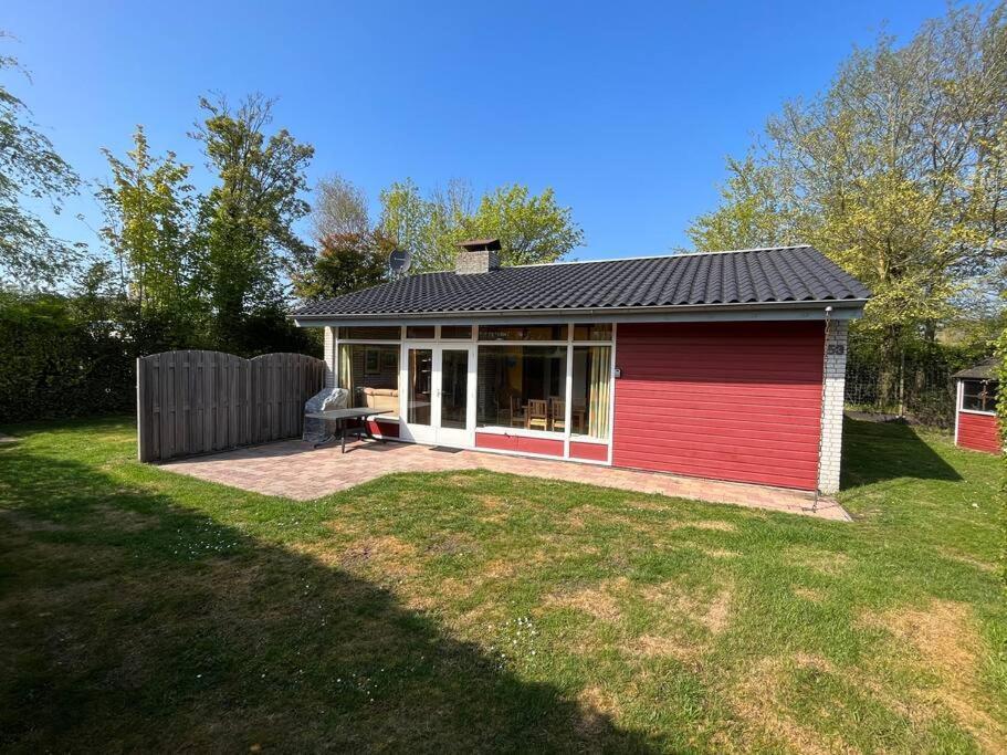 Knusse Bungalow Op Groen Park! Одорп Екстериор снимка
